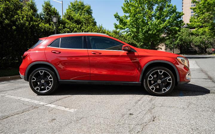 $20000 : 2018 MERCEDES-BENZ GLA image 3