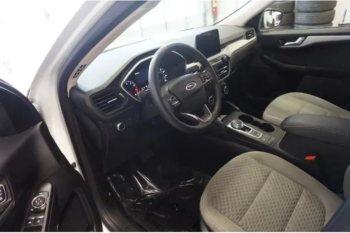 $19599 : Ford Escape 2020 AWD SE 4dr image 9