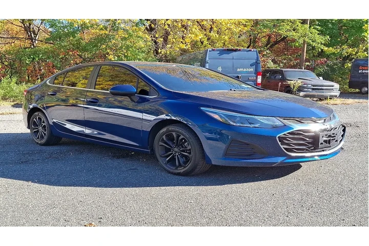 $14997 : Chevrolet Cruze 2019 LT 4dr image 7