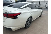 $16991 : Nissan Altima 2020 2.5 SR 4d thumbnail