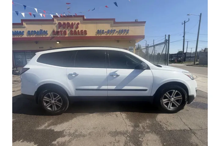$14995 : 2017 Traverse LS image 9