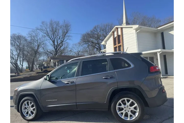 $7999 : 2014 Cherokee Latitude image 9