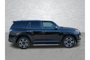$39980 : Toyota 4Runner 2023 4x2 Limi thumbnail