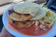 PUPUSAS ILIMITADAS MAIZ ARROZ en Los Angeles