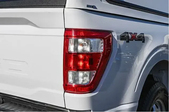 $28988 : Ford F-150 2021 4x4 XL 4dr S image 9