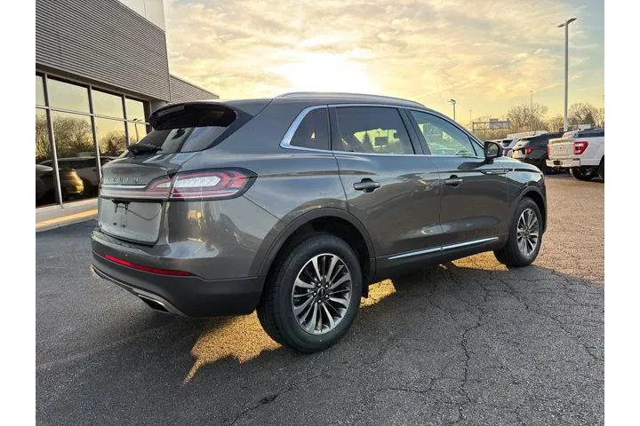 $25985 : Lincoln Nautilus 2022 AWD St image 7