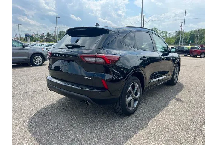 $25486 : Ford Escape 2024 AWD ST-Line image 4