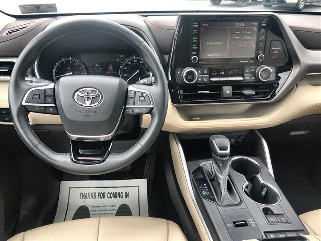 $35900 : PRE-OWNED 2021 TOYOTA HIGHLAN image 10