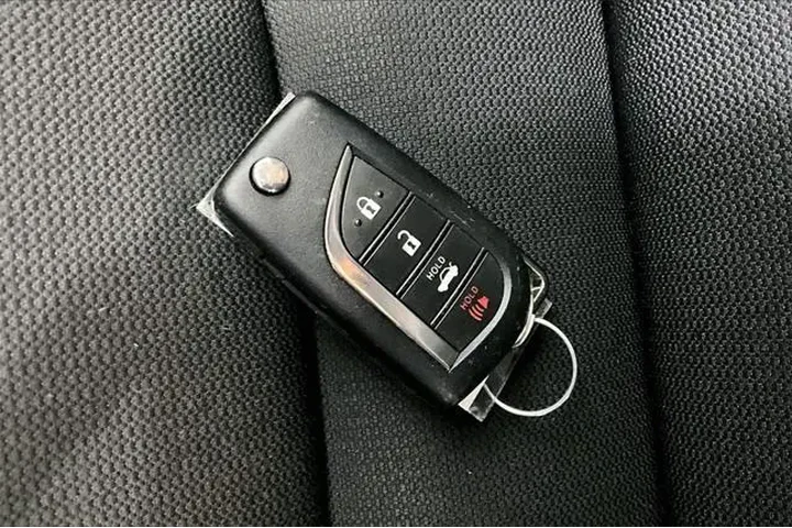 $16238 : Toyota Corolla 2022 LE 4dr S image 10