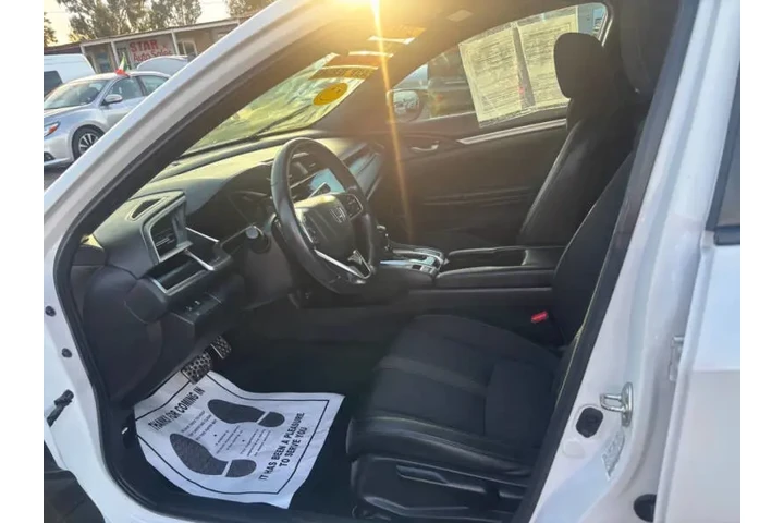 $14999 : 2019 Civic Sport image 9