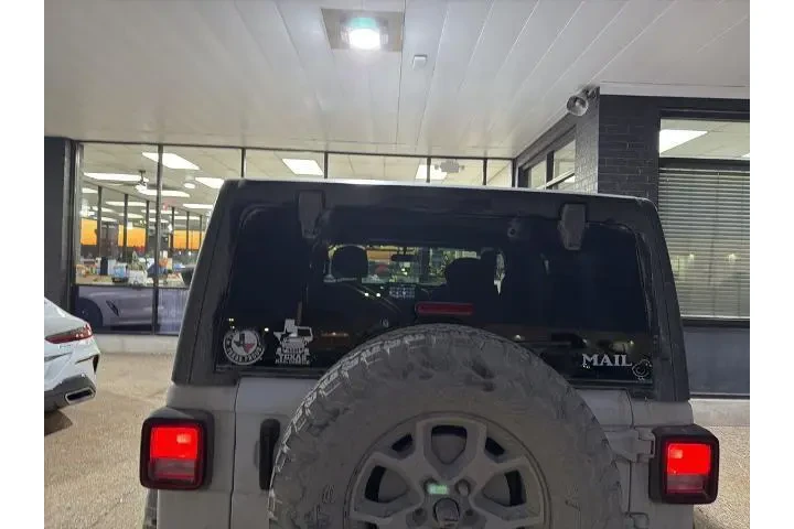 $22907 : Jeep Wrangler Unlimited 2021 image 3