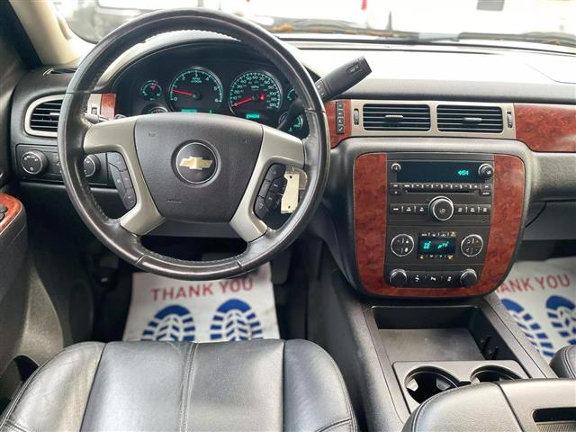 $16900 : 2013 CHEVROLET AVALANCHE2013 image 10