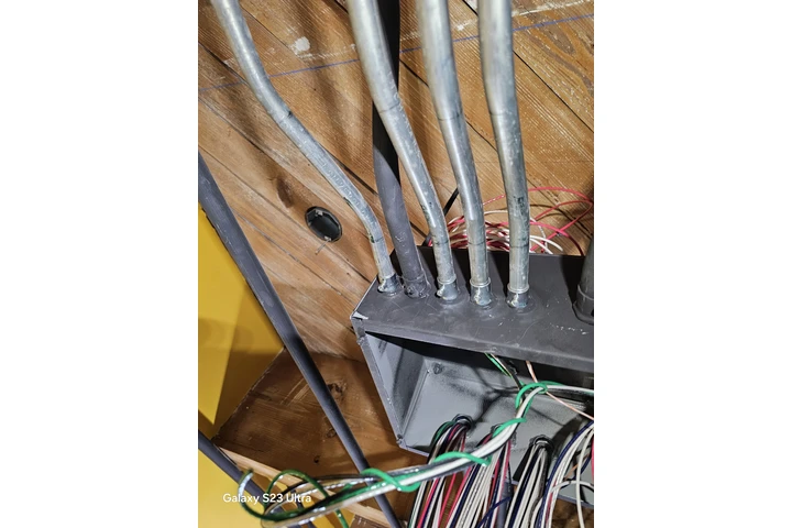 Arme Electric image 2