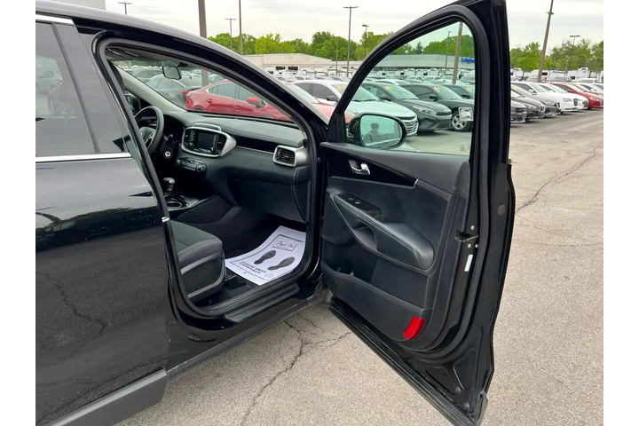 $11980 : 2020 Sorento LX AWD image 8