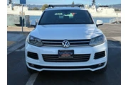 $16988 : 2014 Touareg R-Line thumbnail
