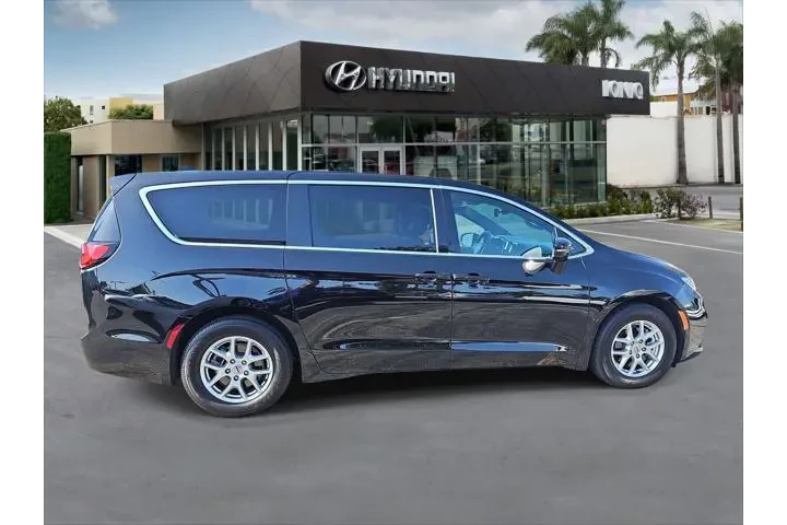 $29155 : Chrysler Pacifica 2025 Selec image 2