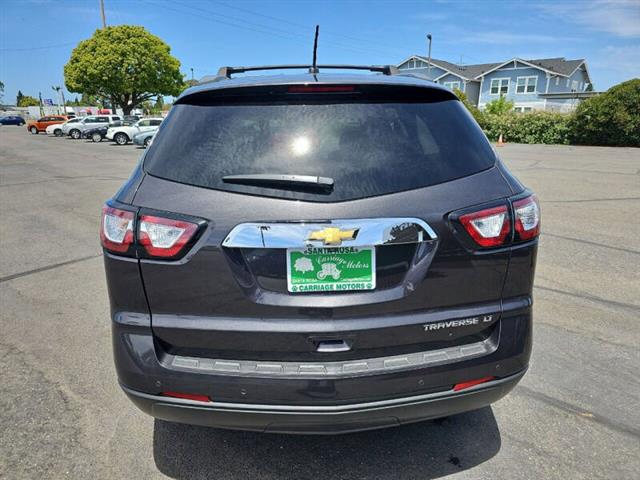 $11995 : 2015 Traverse LT image 6