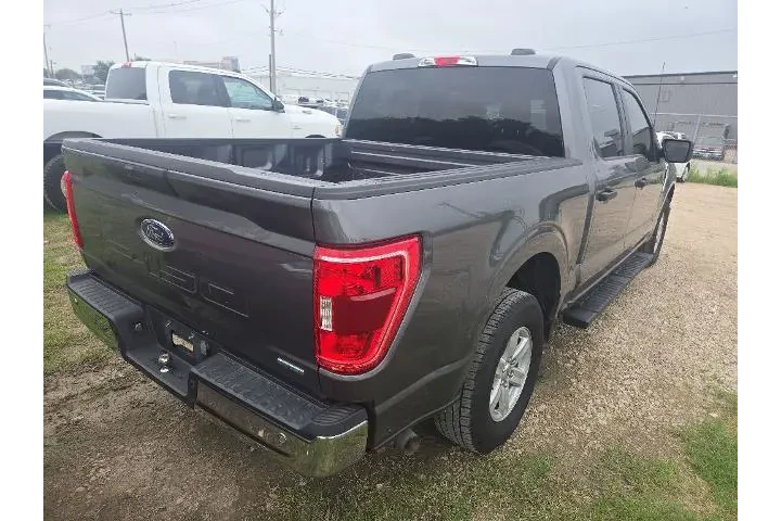 $28207 : Ford F-150 2023 4x2 XL 4dr S image 3