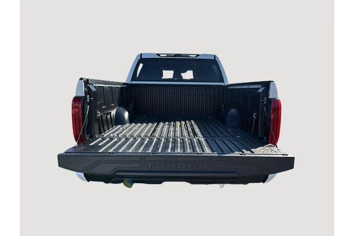 $40997 : 2023 Tundra SR image 5