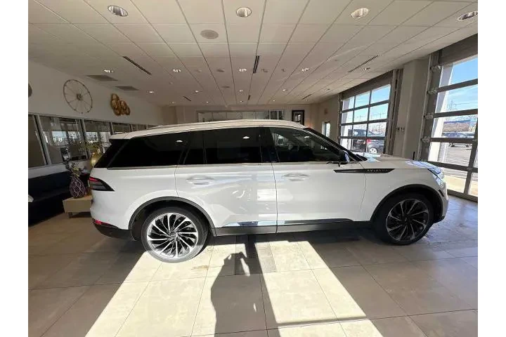 $37888 : Lincoln Aviator 2021 AWD Res image 2
