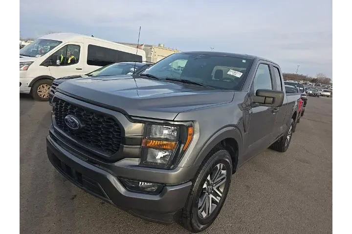 $27999 : Ford F-150 2023 4x2 XL 4dr S image 1