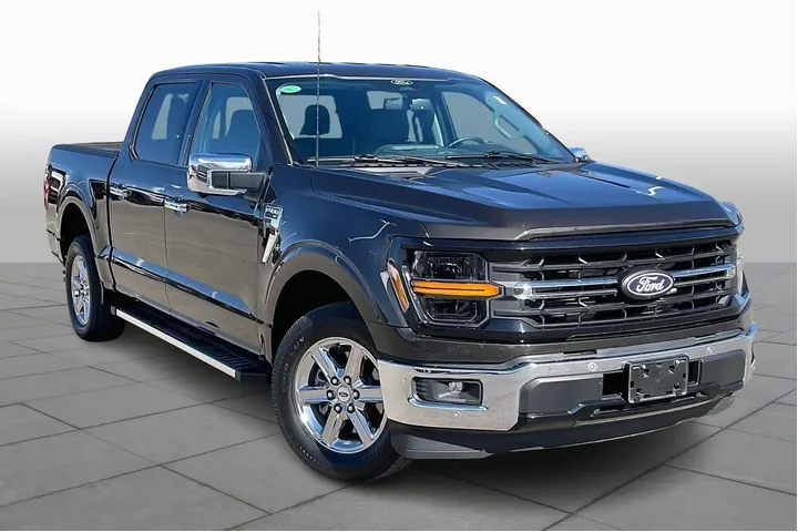 $39662 : Ford F-150 2024 4x2 XLT 4dr image 2