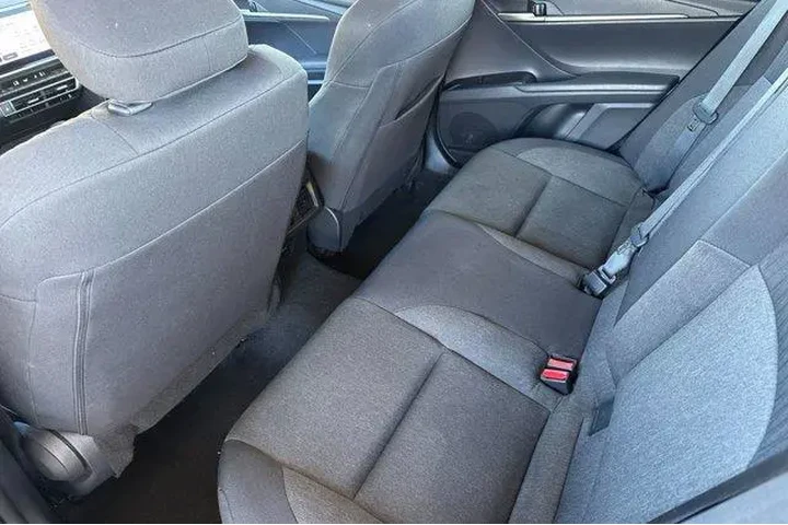 $24591 : Toyota Camry 2025 SE 4dr Sed image 6