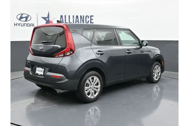 $11415 : Kia Soul 2020 LX 4dr Crossov image 10