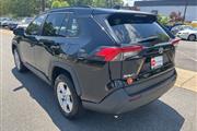 $25105 : PRE-OWNED 2021 TOYOTA RAV4 XLE thumbnail