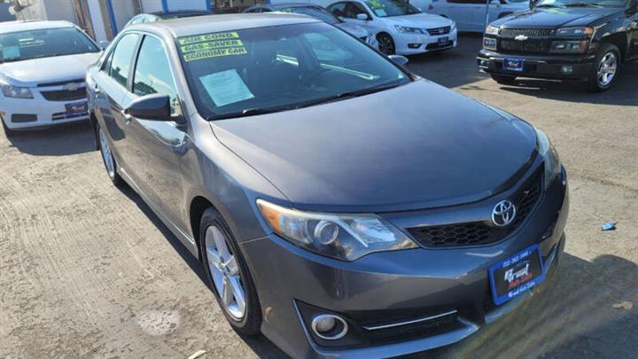 $10995 : 2012 Camry SE image 3