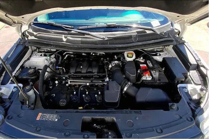 $18985 : Ford Explorer 2018 XLT 4dr S image 10