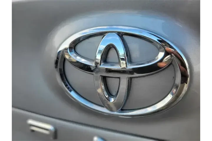 $20591 : Toyota Camry 2022 LE 4dr Sed image 5