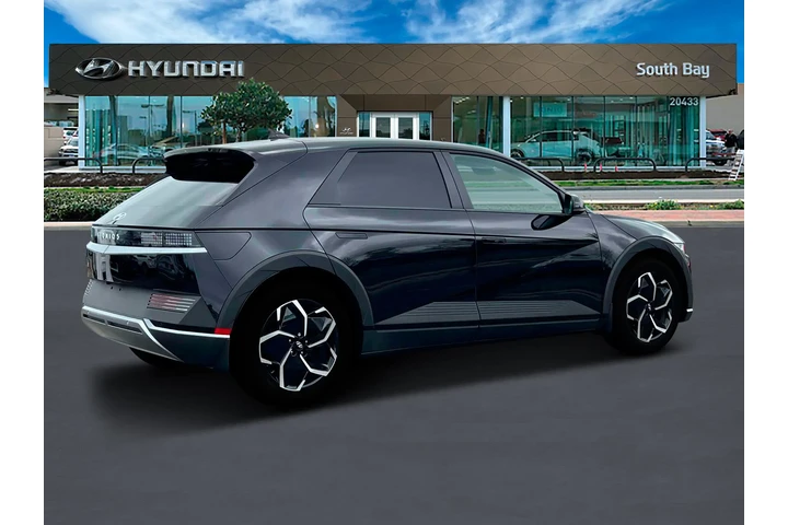 $22498 : Hyundai IONIQ 5 2024 SE 4dr image 8