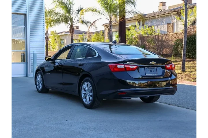 $18418 : Chevrolet Malibu 2024 LT 4dr image 6