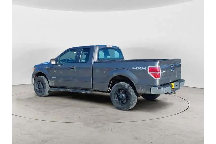 $8961 : Ford F-150 2014 4x4 FX4 4dr image 3