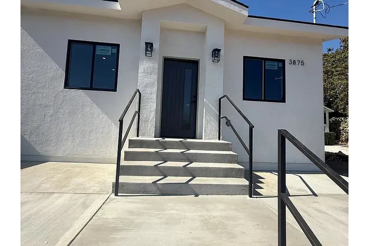 $1000 : Casa perfectamente situada image 1