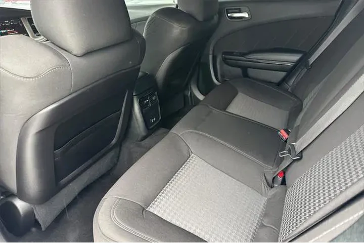 $28998 : Dodge Charger 2023 GT 4dr Se image 10