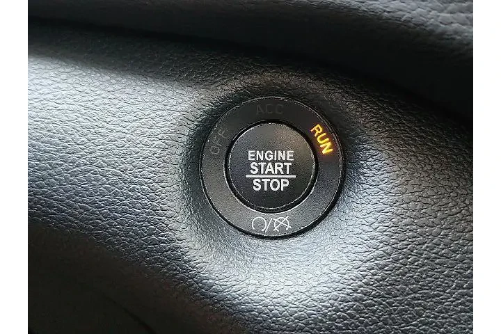 $27990 : Jeep Cherokee 2022 4x4 Limit image 8