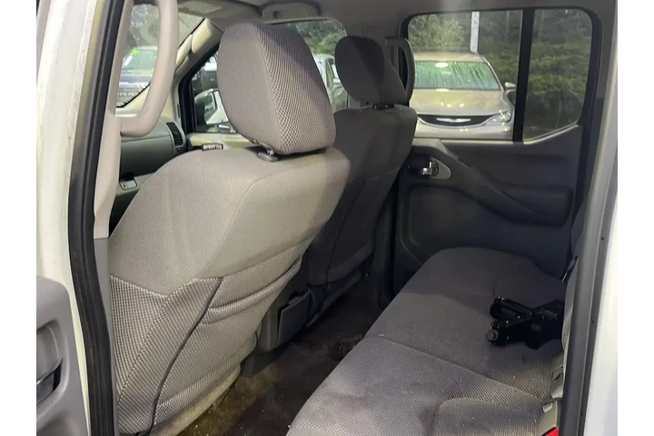 $14835 : Nissan Frontier 2017 4x2 S 4 image 9