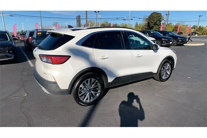 $18490 : Ford Escape 2022 AWD Titaniu image 6