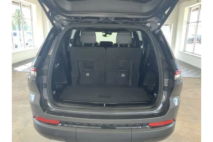 $32995 : Jeep Grand Cherokee L 2024 4 image 10