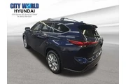 $29546 : Toyota Highlander 2021 AWD L thumbnail