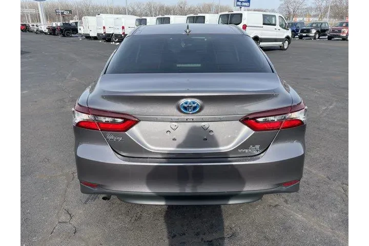 $23988 : Toyota Camry Hybrid 2022 LE image 4