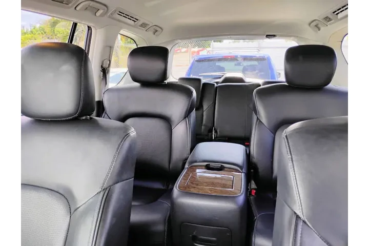 $12450 : 2015 QX80 image 10