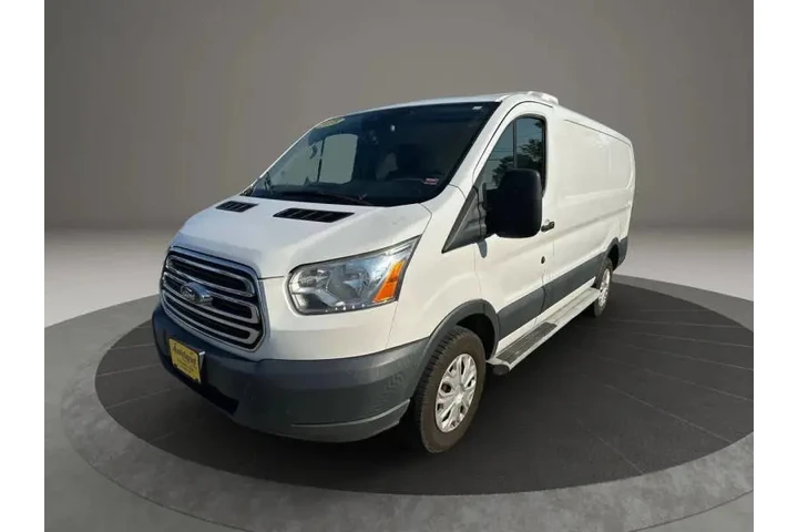 $10200 : 2018 Transit 250 image 4