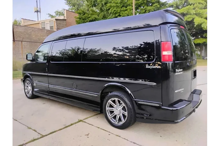 $21995 : 2014 Express 2500 image 5