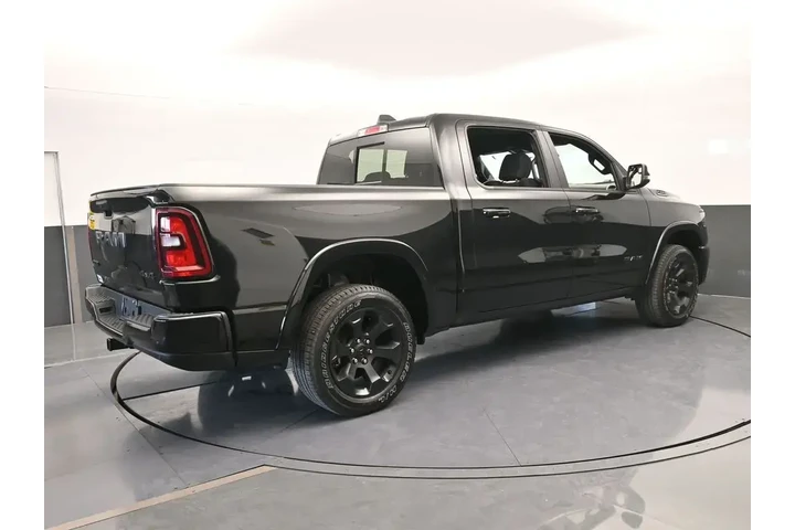 $35983 : Ram 1500 2025 4x4 Lone Star image 6