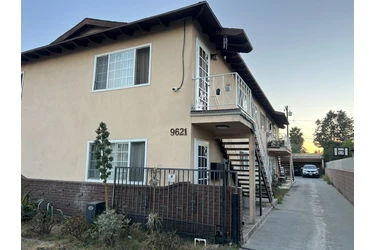 South Gate 2 Bed 1 Bath $2,500 en Los Angeles