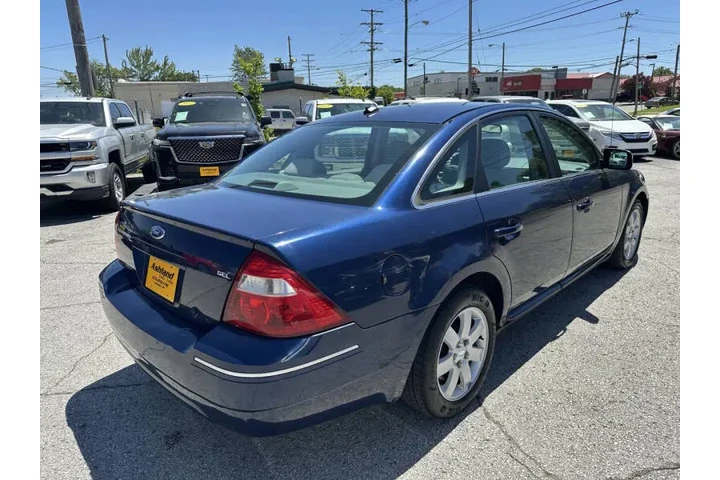 $3900 : 2007 Five Hundred SEL image 6