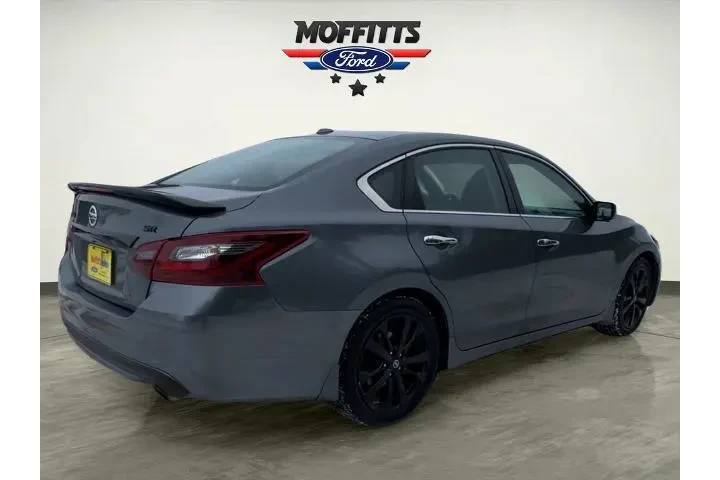 $12770 : Nissan Altima 2018 2.5 SR 4d image 5